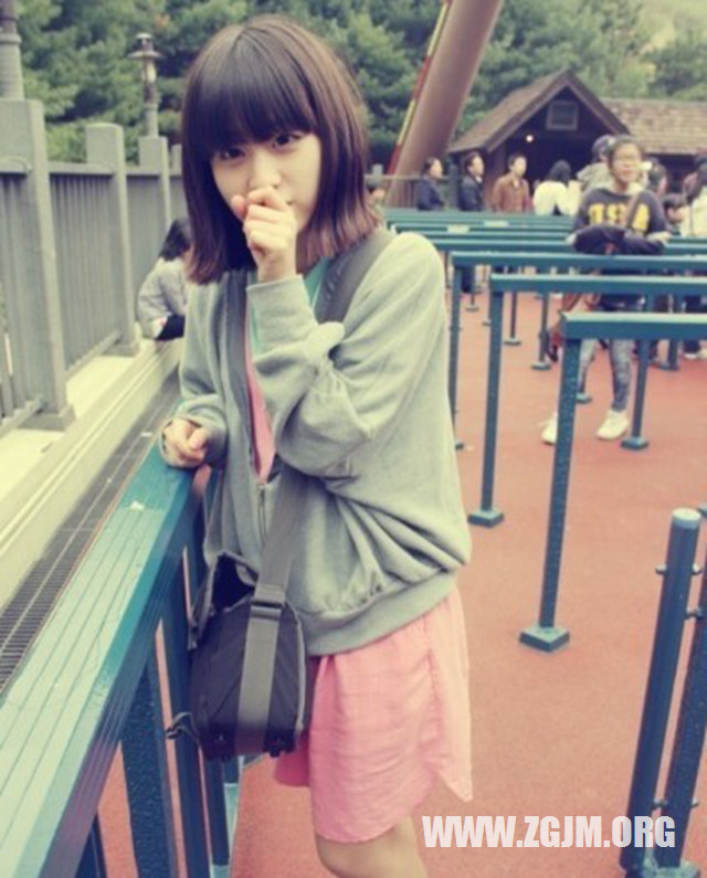 梦见女人追我跑_周公解梦梦到女人追我跑是什