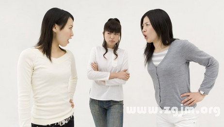 梦见现任男友和他前女友，梦境背后的情感解析