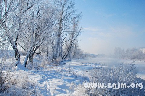 夢見露成霜雪