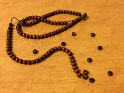 梦见佛珠手链断了_周公解梦