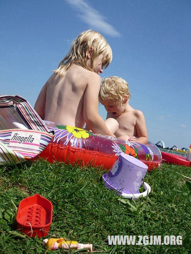 梦见小叔老婆叫我去吃饭