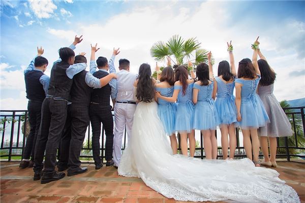 梦见亲人结婚了，梦境背后的深意与情感解析
