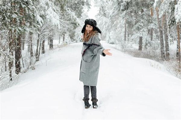 梦见深雪中迷路