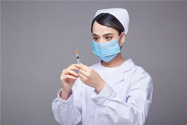 梦见女护士给我打针针打得不好