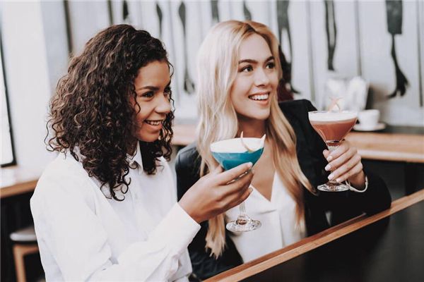 解析梦境,为何会梦到有人叫我烧红衣服? 解析梦境,为何会梦到有人叫我烧红衣服?