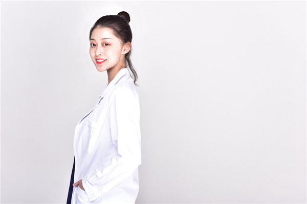 梦见白大褂