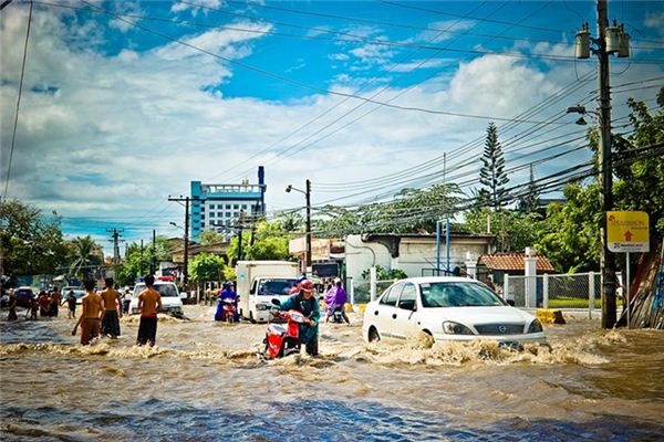 梦见大水淹路 周公解梦梦到大水淹路是什么意思 做梦梦见大水淹路好不好 周公解梦官网