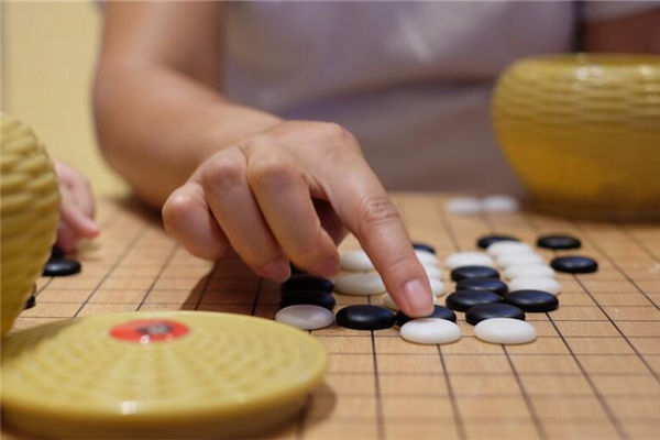梦见下棋什么意思_周公解梦