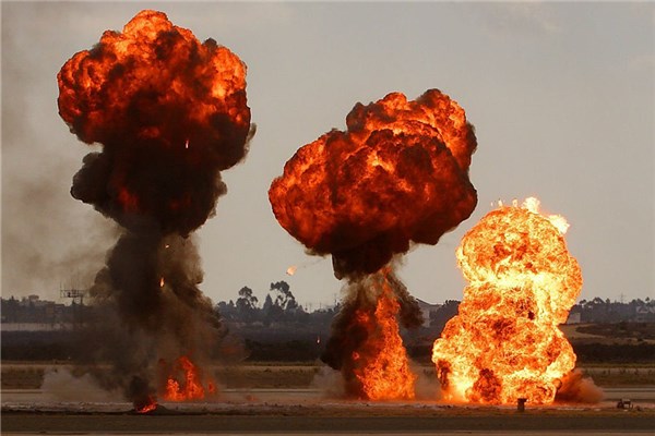 梦见巨响是什么意思