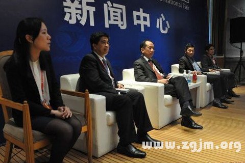 梦见外交官 大使