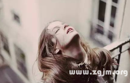 梦见自己被鬼附身