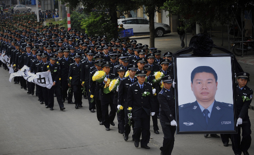 梦见出殡队伍棺材