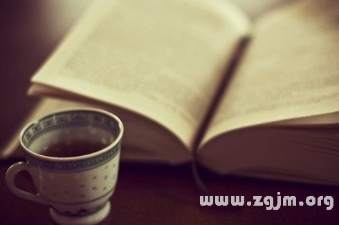 梦境解析，书纸覆盖与沉睡边缘的预兆
